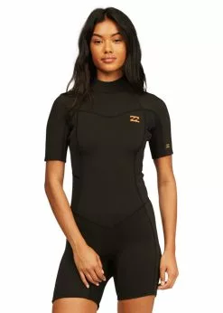 Billabong Womens 202 Synergy Back Zip Short Sleeve Spring Suit