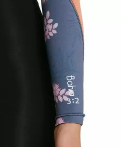 ONeill O'Neill Girls Bahia Back Zip Steamer 3/2mm -Wetsuit Shop Girls Bahia 3 2mm Steamer Wetsuit Black Magenta Floral 96430 05