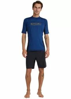 Rip Curl Mens Drive Relaxed Short Sleeve Rash Guard -Wetsuit Shop Rip Curl ShockWave Relaxed Short Sleeve 5