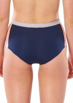 Rip Curl Womens Searchers High Waisted 1mm Neo Surf Shorts -Wetsuit Shop Rip Curl Womens Searchers High Waisted 1mm Neo Surf Shorts 2