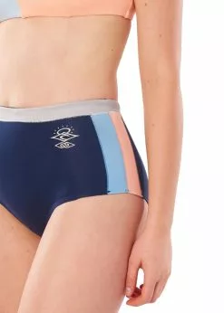 Rip Curl Womens Searchers High Waisted 1mm Neo Surf Shorts -Wetsuit Shop Rip Curl Womens Searchers High Waisted 1mm Neo Surf Shorts 4