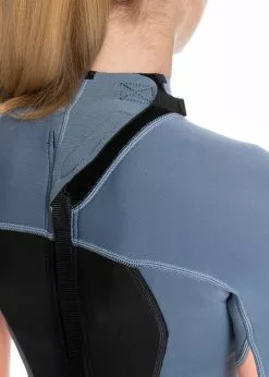 Roxy Girls 3/2mm Prologue Back Zip Flatlock Steamer 11 Roxy Girls 3/2mm Prologue Back Zip Flatlock Steamer -Wetsuit Shop Roxy Girls 32mm Prologue Back Zip Flatlock Steamer 2
