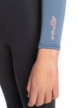 Roxy Girls 3/2mm Prologue Back Zip Flatlock Steamer 12 Roxy Girls 3/2mm Prologue Back Zip Flatlock Steamer -Wetsuit Shop Roxy Girls 32mm Prologue Back Zip Flatlock Steamer 3