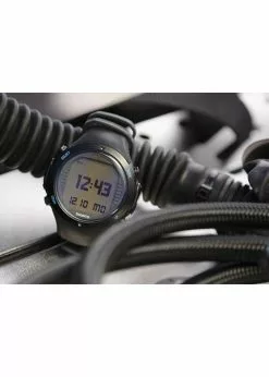 Suunto Black D6i Novo Wrist Computer + USB Transmitter Package 12 Suunto Black D6i Novo Wrist Computer + USB Transmitter Package -Wetsuit Shop Suunto Black D6i Novo Wrist Computer USB Transmitter Package 3